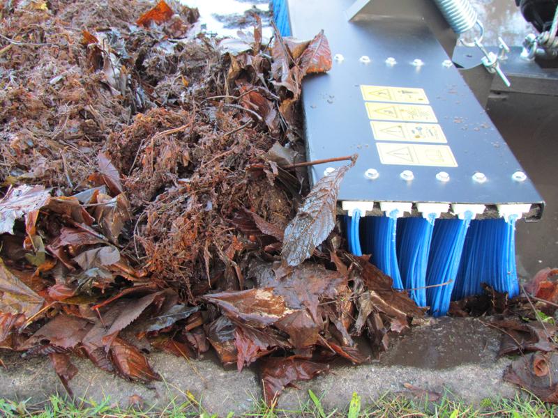 Front-mount 150 cm push broom set, Iron Baltic - Image 4