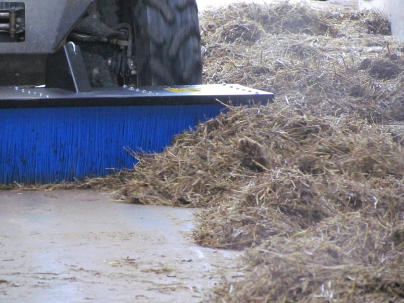 Front-mount 150 cm push broom set, Iron Baltic - Image 2