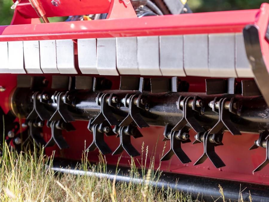 Flail mower 18 hp B&S (electric start), Iron Baltic - Image 3